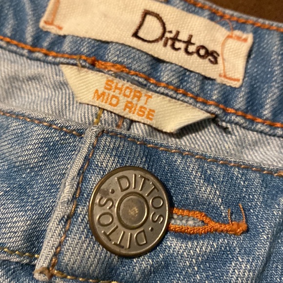 Dittos Short Mid Rise Shorts - Picture 4 of 7